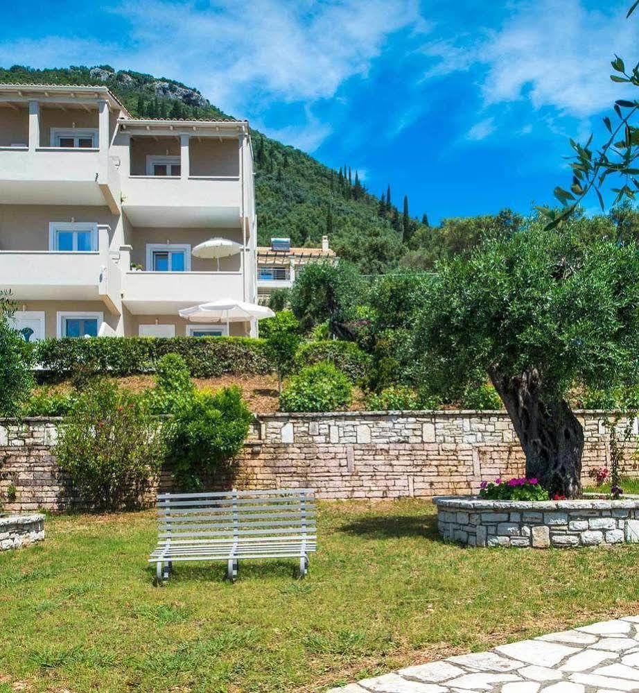 Krouzeri Beach Apartments Katávolos Eksteriør billede