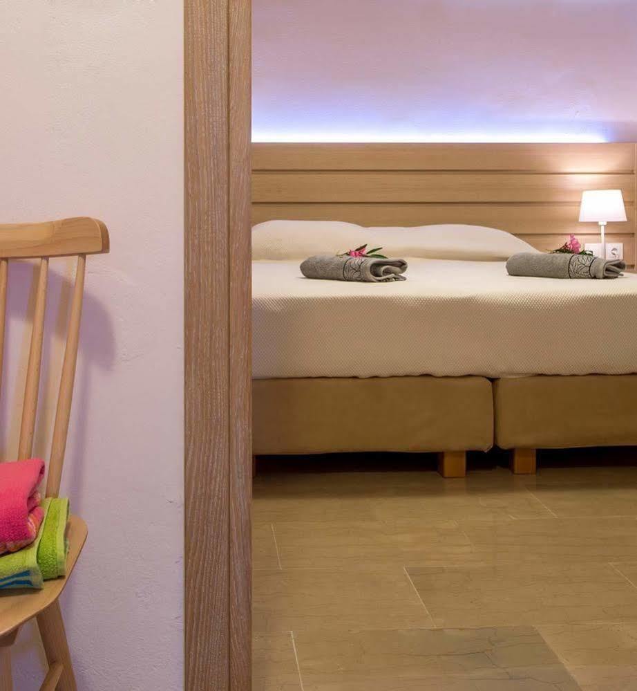 Krouzeri Beach Apartments Katávolos Eksteriør billede