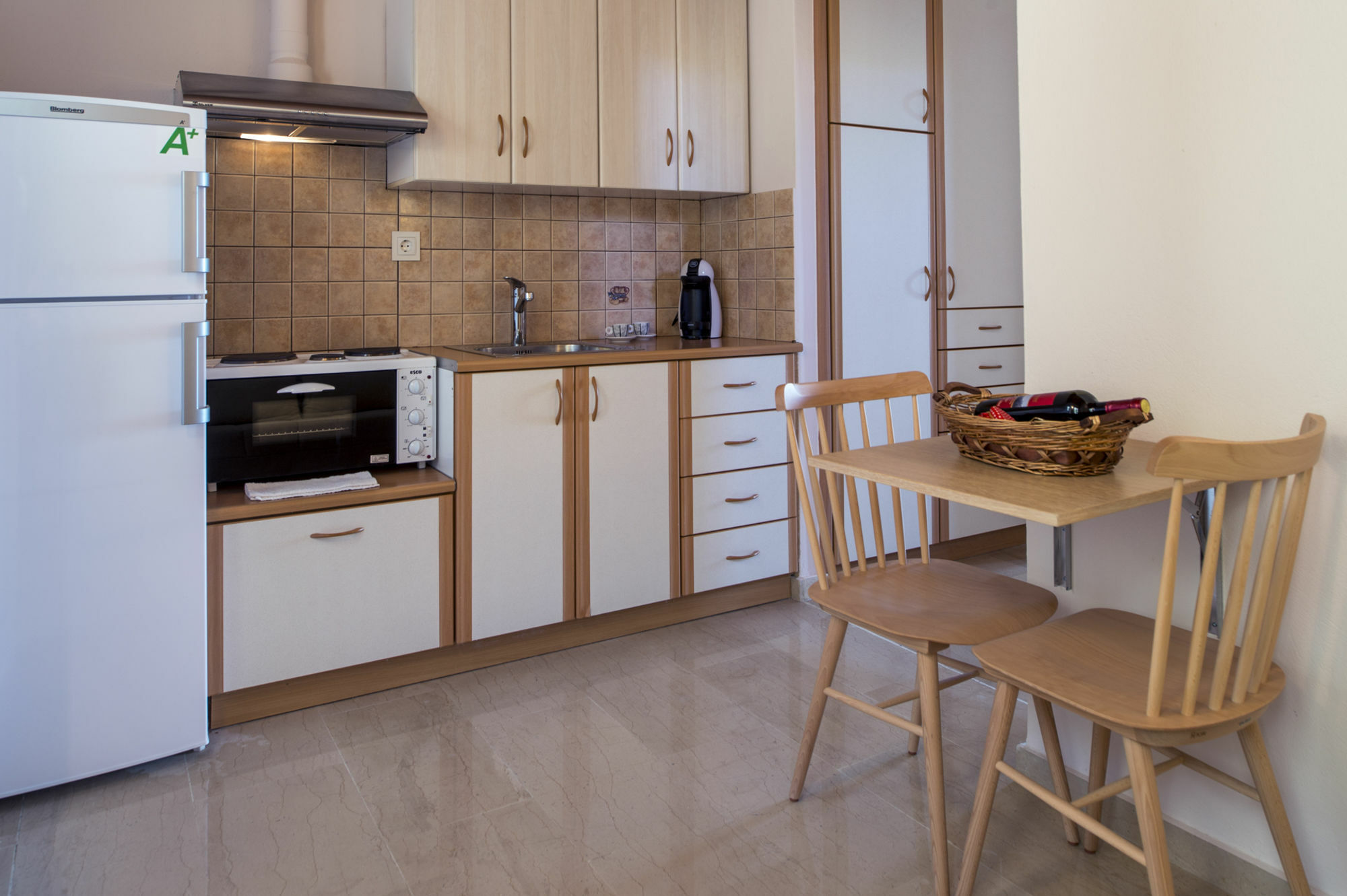 Krouzeri Beach Apartments Katávolos Eksteriør billede